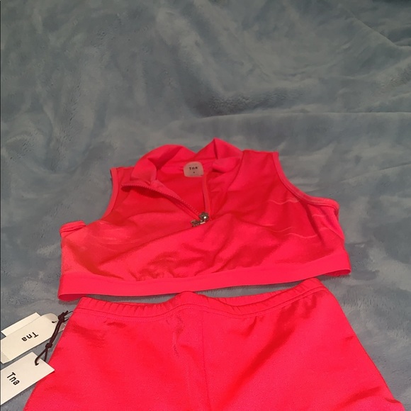 TNA short set !! Hot pink . - Picture 2 of 2